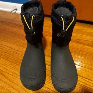 Bogs Kids Black and Yellow Boots